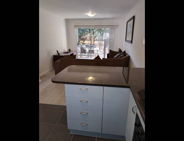 2 BEDROOM PROPERTY TO RENT IN WYNBERG UPPER